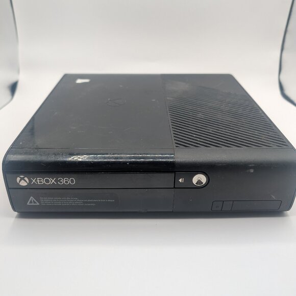 Xbox 360 E Console Model 1538 - Untested - PARTS only - Picture 1 of 3